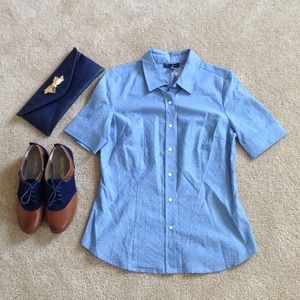 🚫SOLD IN BUNDLE @mandysue🚫Chambray Collar Top