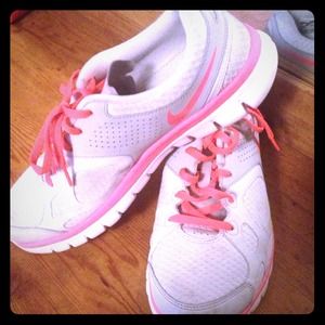 Women's Nike , Flex 2012 Run Sneaker