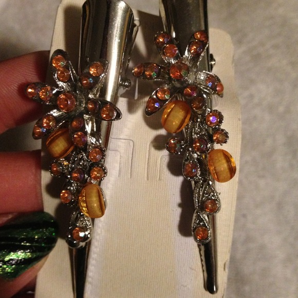 Hair clips - Picture 2 of 2