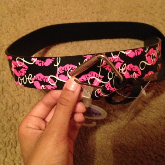 Belt - Picture 2 of 3