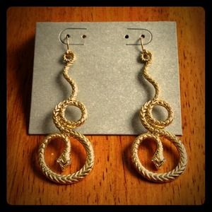Edgy gold twisted snake earrings W/ FREE RING