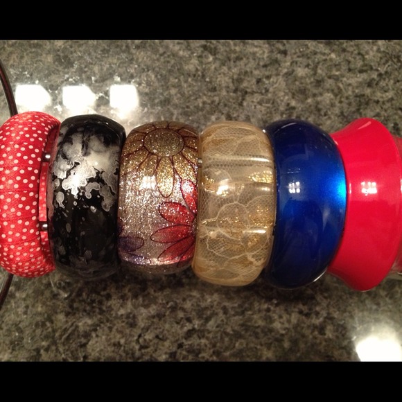 Bangles, Bangles, Bangles - Picture 2 of 3