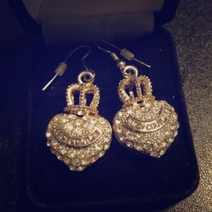 JUICY COUTURE earrings hardly worn