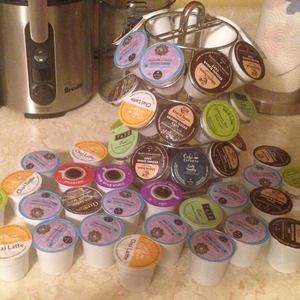 Keurig holder w/coffee filter. Coffee not included