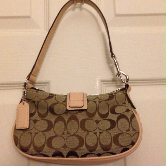 🚫SOLD 🚫 🎉HP 11/28🎉 NWOT Authentic Coach Small - Picture 2 of 4