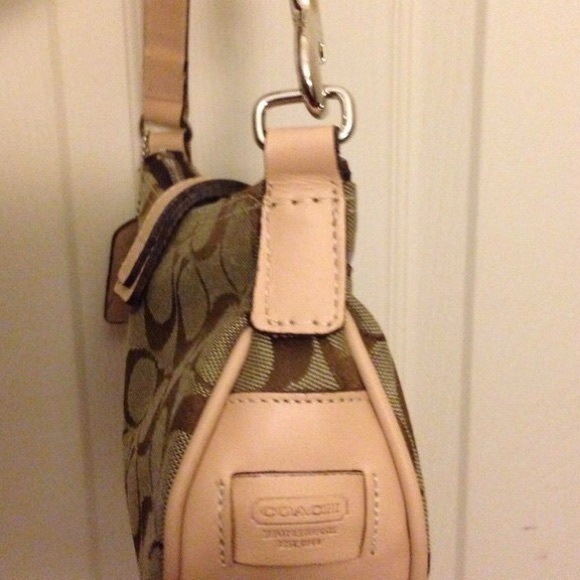 🚫SOLD 🚫 🎉HP 11/28🎉 NWOT Authentic Coach Small - Picture 3 of 4