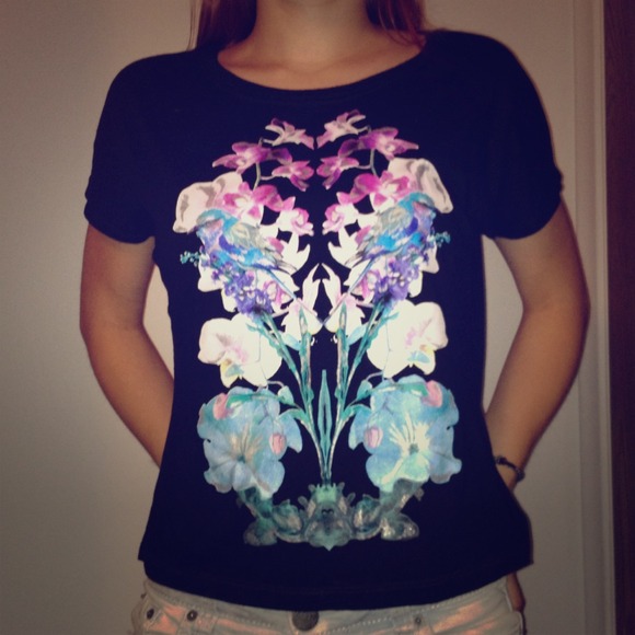 51. Loose Graphic tee