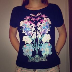 51. Loose Graphic tee