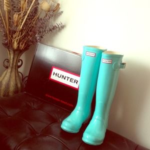 ❗SOLD❗MINT HUNTER BOOTS