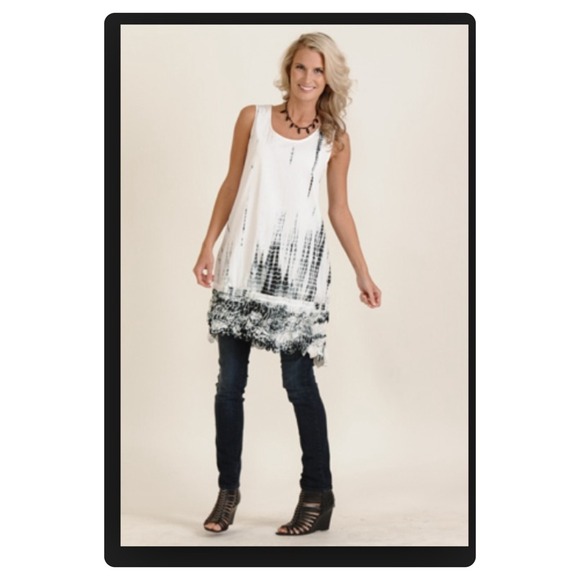 π«Soldπ«πHost PickπTulip Tie Dye Navy Dress - Picture 2 of 4