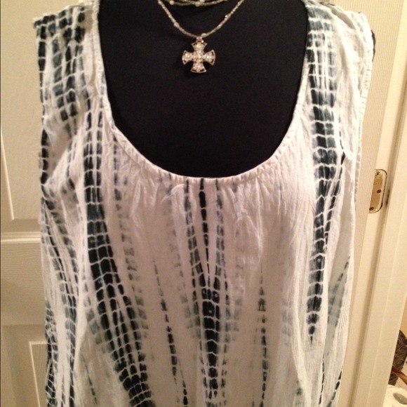 π«Soldπ«πHost PickπTulip Tie Dye Navy Dress - Picture 3 of 4