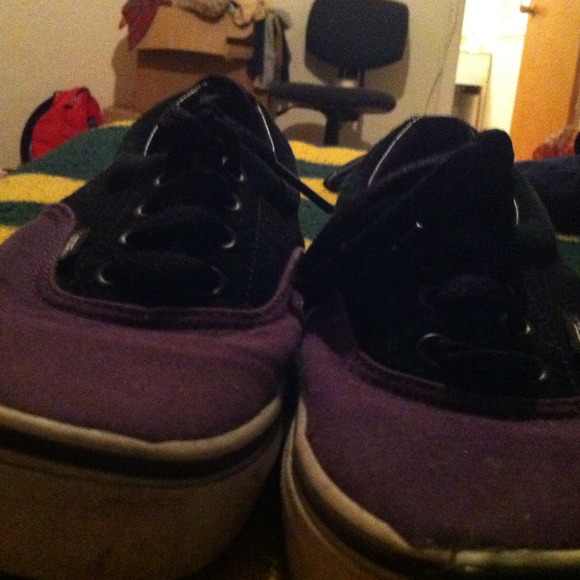 Vans - Picture 2 of 3