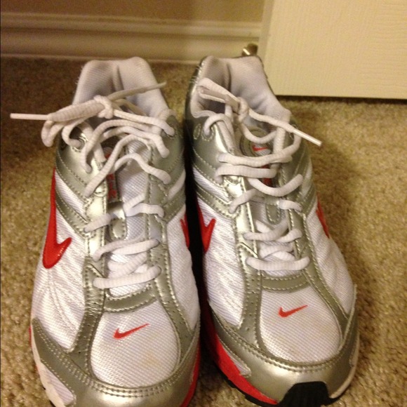 Nike running shoes,worn 3 times