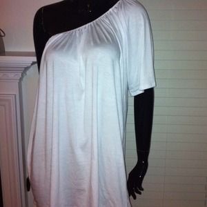 Women's Apparel & Accessories