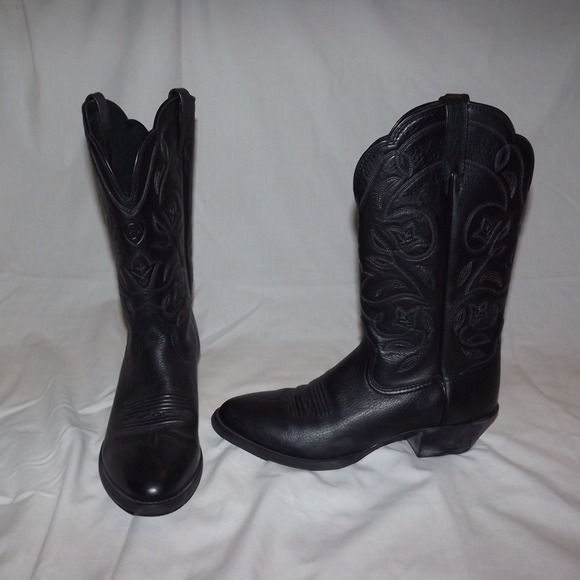 🎀REDUCED🎀Black Cowboy Boots