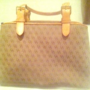 Dooney & Bourke handbag