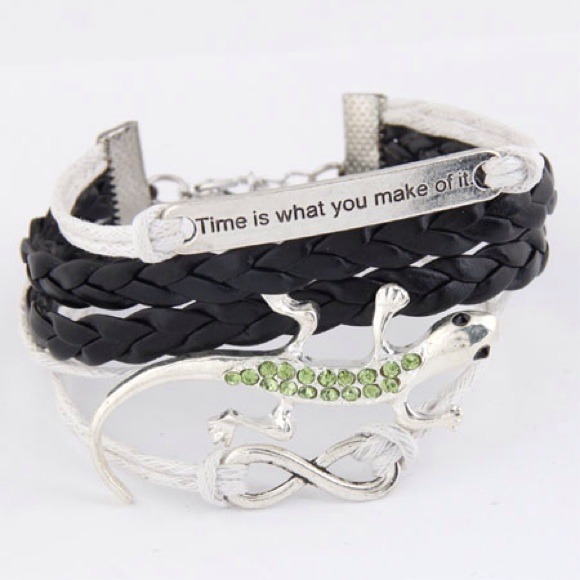 ❌SOLD BUNDLE❌Multi layer bracelet
