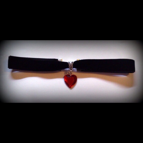 Velvet choker with ruby heart