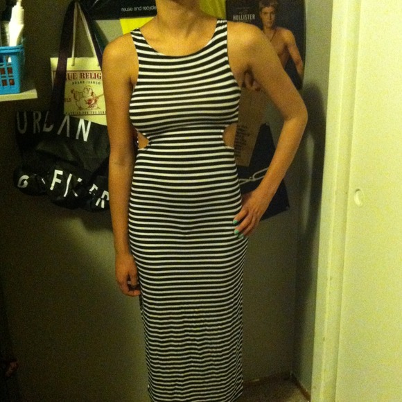 Striped bodycon cut out dress 👗