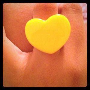 💛Yellow heart ring💛