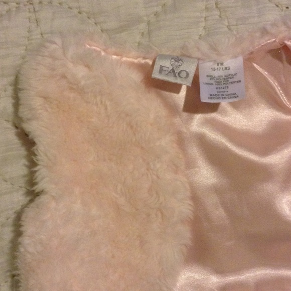 Super fabulous sleeveless infant vest 6M - Picture 2 of 4