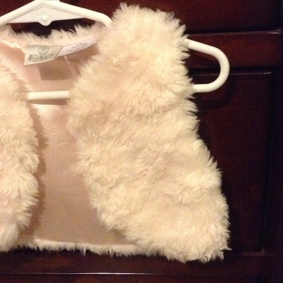 Super fabulous sleeveless infant vest 6M - Picture 4 of 4