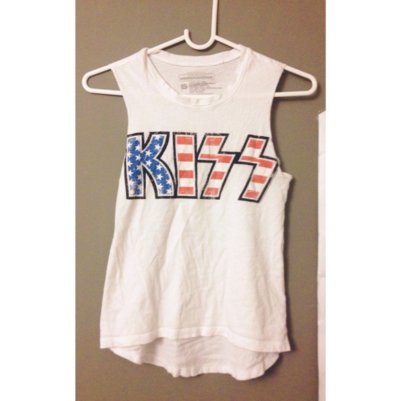 KISS MUSCLE TEE