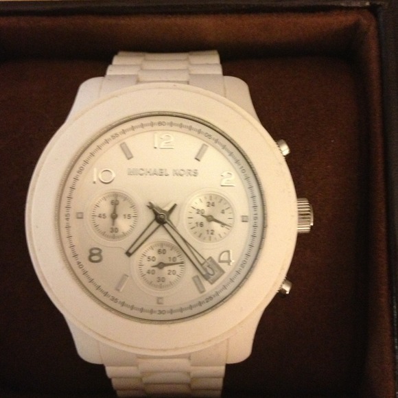 Authentic Michael Kors watch in white.