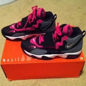 Nike 6.5Youth- Make an offer