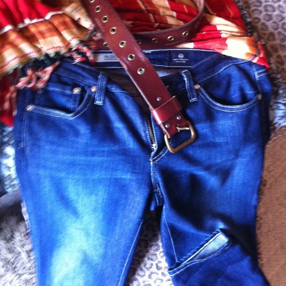 AG size 27 THE STILT cigarette jean.