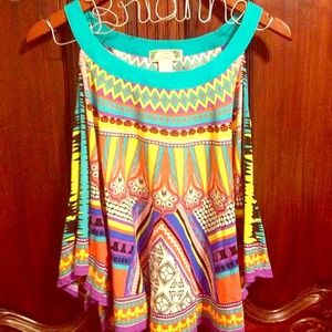 Adorable top! So fashionable
