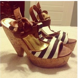 Adorable wedges