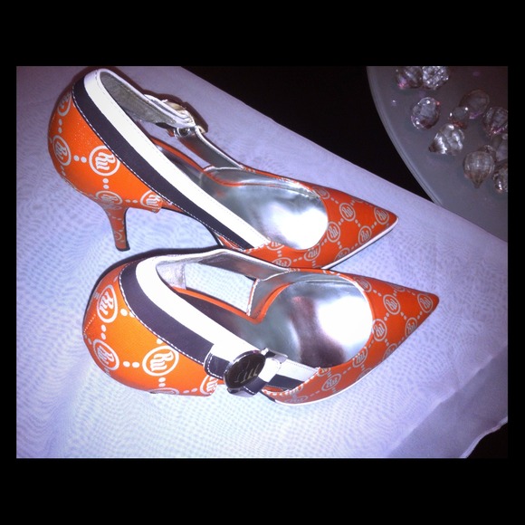 Gorgeous ROCA WEAR heels!!