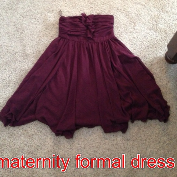 Formal maternity dress