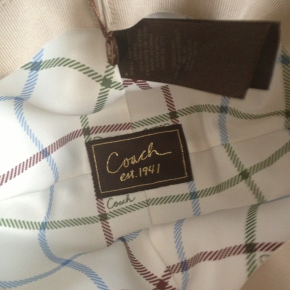 Coach Spring Hat - Picture 2 of 3