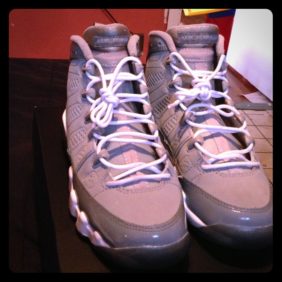 Cool grey 9