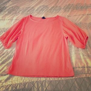 💥SOLD💥Coral 3/4 length sleeve top!