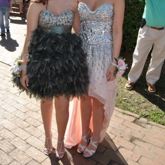 Prom dress - Picture 4 of 4