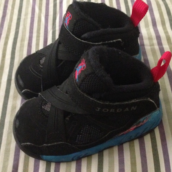 Baby Air Jordan's - Picture 2 of 4