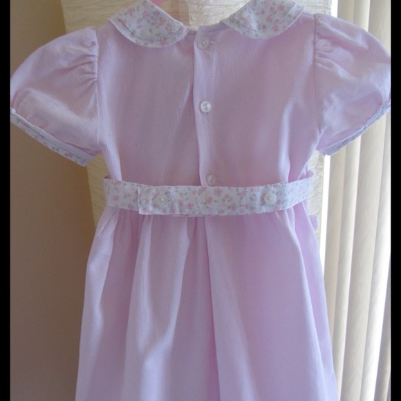 SOLD ON TOTSPOT!!!!! Smocked  girl dress - Picture 4 of 4