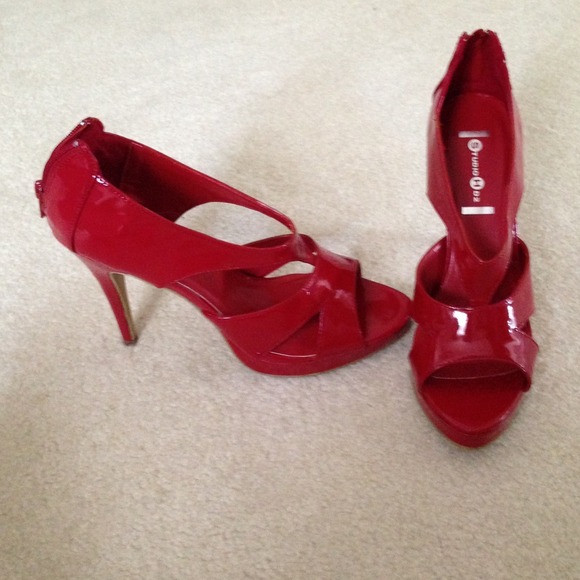 Brand new! Red patent pumps