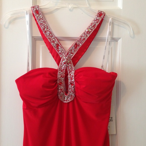 Floor length gown - Picture 2 of 4