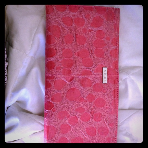 Magnetic Miche purse cover