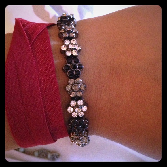 Sparkly flower bracelet