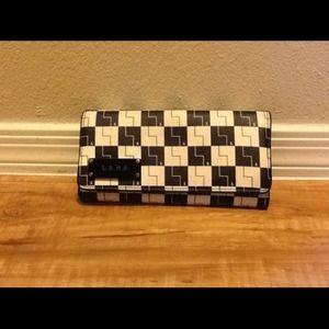 RESERVED LAMB Wallet