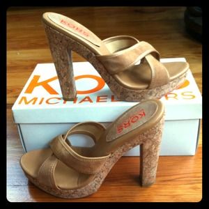9.5 Michael Kors taboo r555402