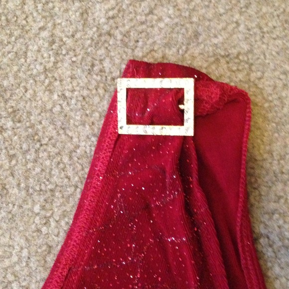 Burgundy sparkle one shoulder top. - Picture 2 of 3