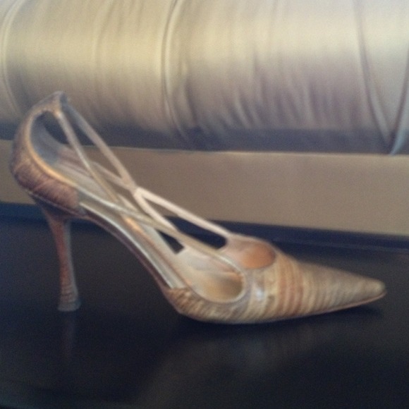 SALE! HOST PICK X 2 GIRLS' NIGHT OUT & DATE NIGHT - Picture 2 of 4