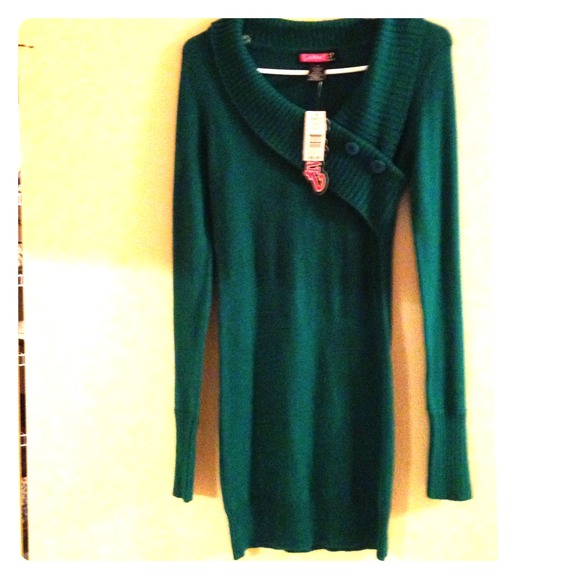 Green sweater dress - Picture 1 of 3