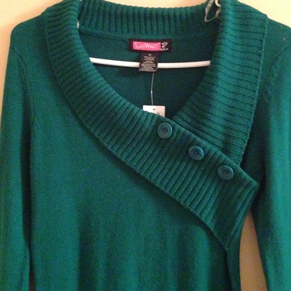 Green sweater dress - Picture 2 of 3